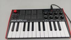 MIDIキーボード|AKAI