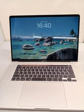 MAC BOOK PRO|APPLE