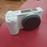 ミラーレス一眼|SONY