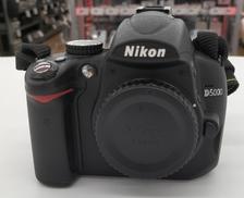 デジタル一眼レフ|NIKON