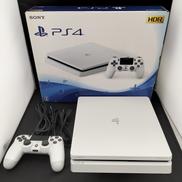 プレイステーション4本体|SONY