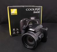 コンパクトデジタルカメラ|NIKON