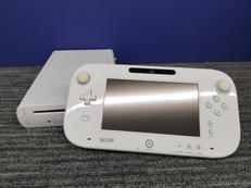【パッドにひび割れ有り・保証無し】WII　U|NINTENDO
