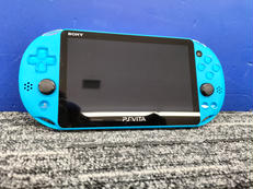【キズヨゴレ有り・ACアダプター等欠品】PS　VITA