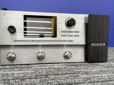 【画面キズ・ホコリ混入有り】マルチエフェクター|MOOER