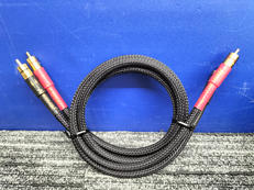 【フラットで滑らかな響きが特徴のRACケーブル・１ペア】|HARMONIX