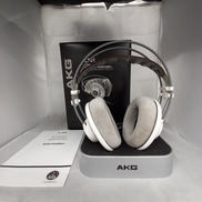 ヘッドホン|AKG