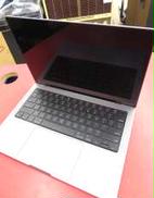 海外モデル MACBOOK PRO|APPLE