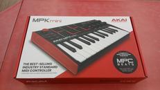 MIDIキーボード|AKAI