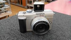 ミラーレス|OLYMPUS