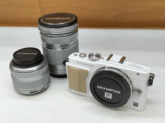 ミラーレス一眼|OLYMPUS