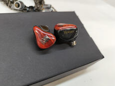 イヤホン|MELODY WINGS