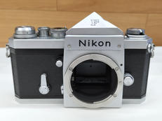 一眼レフカメラ|NIKON