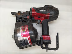 エアー釘打ち機|MAKITA