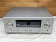 プリメインアンプ|LUXMAN