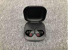 ノイズキャンセリングイヤホン|BEATS