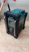 充電式ラジオ|MAKITA