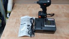 充電式インパクトドライバー|MAX