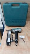 仕上げ釘打機|MAKITA