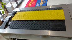 ケーブルプロテクター　5連|ADAM HALL