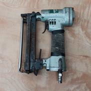 べビ-タッカ|日立工機