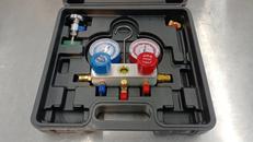 マニホールドゲージ|