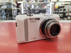 コンパクトデジタルカメラ|CASIO