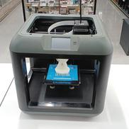 最終値下げ　新品　3Dプリンター　本体 XYZプリンティングがエンプラ対応・ハイスペックかつ低価格の3D
