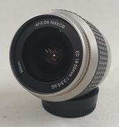 標準ズームレンズ|NIKON