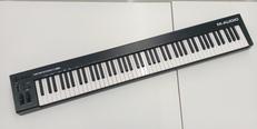 MIDIキーボード|M-AUDIO