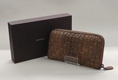 イントレチャート パイソン ラウンドファスナー|BOTTEGA VENETA