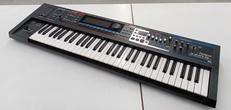 シンセサイザー|ROLAND