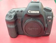 デジタル一眼レフ ボディ|CANON