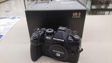 ミラーレス一眼|OLYMPUS