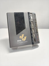 ポータブルカセットプレーヤー|SANYO