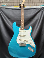 ストラトギター|FENDER JAPAN