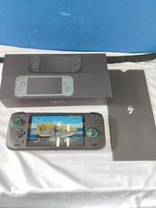 [Ryzen5 6600U搭載]ポータブルゲーミングPC|AYN