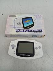 ゲームボーイアドバンス|NINTENDO / 任天堂