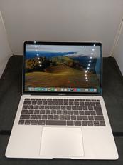 [2019年発売]MacBookAir|APPLE