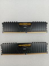 [16GBx2]DDR４メモリ|CORSAIR