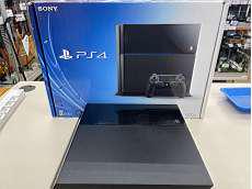プレイステーション4本体|SONY