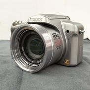 コンパクトデジタルカメラ|PANASONIC