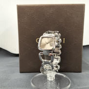 クォーツ・アナログ腕時計|GUCCI