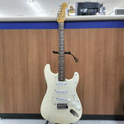 エレキギター ストラトキャスタータイプ|FENDER JAPAN
