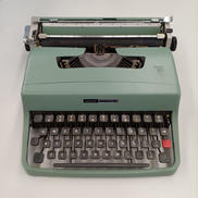 タイプライター|OLIVETTI