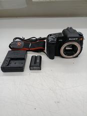 デジタル一眼レフ(ボディ）|SONY