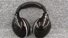 ワイヤレスヘッドホン|MERCEDES-BENZ