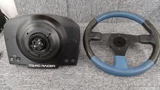 ステアリングコントローラー|THRUSTMASTER