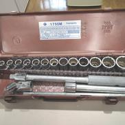 ソケットレンチ12点セット|TONE