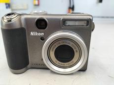 デジタルカメラ|NIKON
